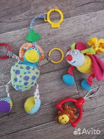 Игрушки подвесные для малыша