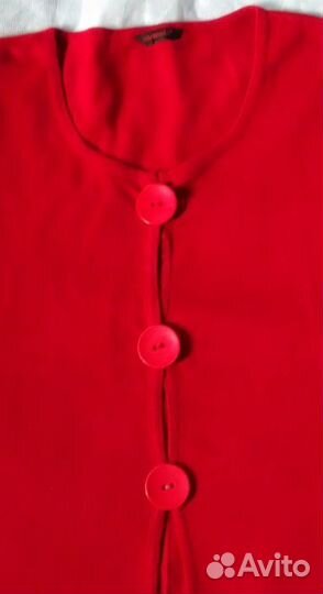 На доставке Безрукавка женская трикотаж