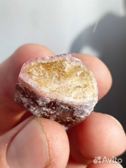 Полихромный турмалин