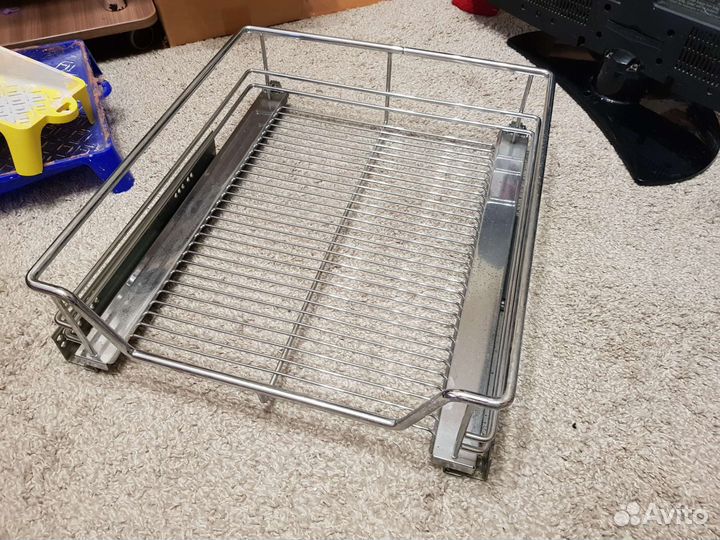 Выдвижная полка,направляющие blum tandem plus