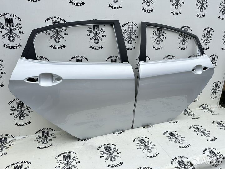 Серебристые задние двери Kia Rio 3 б/у Оригинал