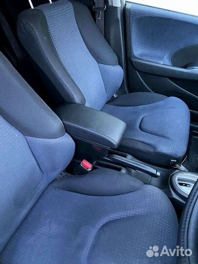 Подлокотник для honda FIT с 2008 по 2013г.в