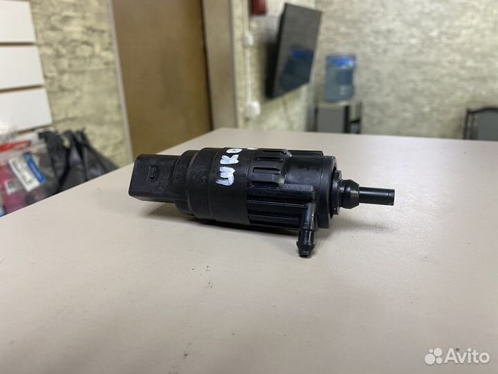 Насос омывателя лобового стекла Шкода Октавиа А7