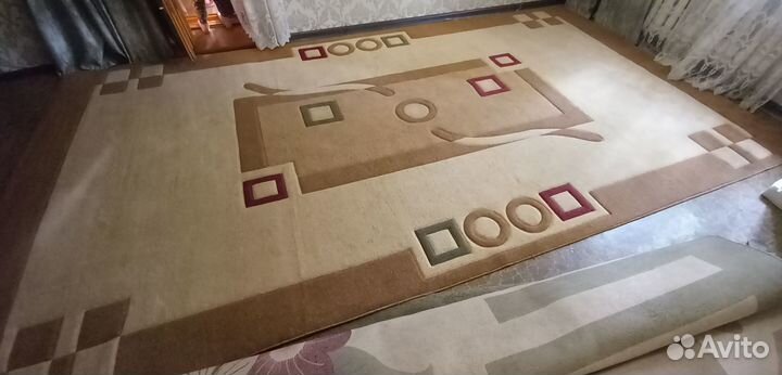 Ковер шерстяной