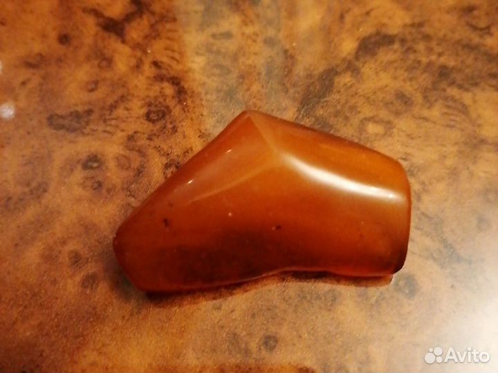 Янтарь брошь