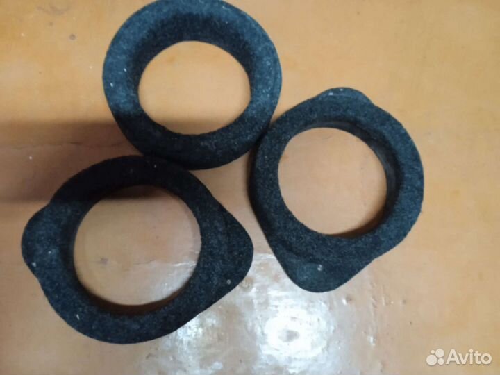 Подставки под динамики