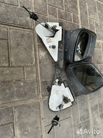 Зеркала на LADA granta