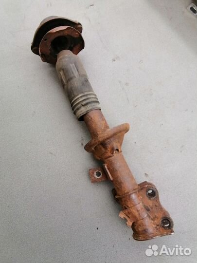 Стойка подвески Kia Rio 1 2000-2005