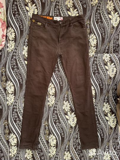 Скейтерские скинни джинсы