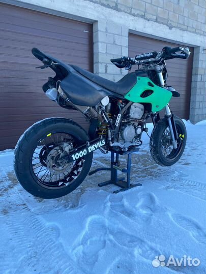 Kawasaki KLX ( D-Tracker ) 250