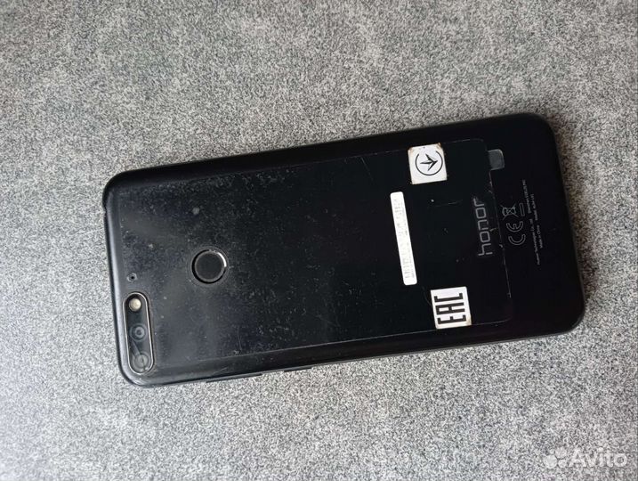 Телефон Huawei