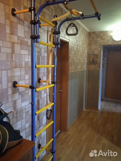 Шведская стенка Турник