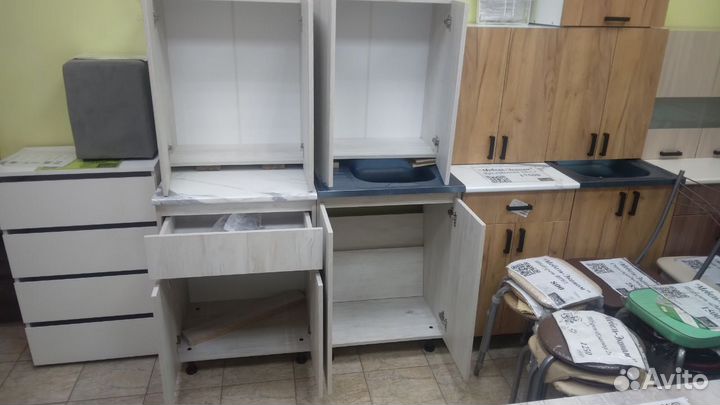 Кухонный гарнитур 