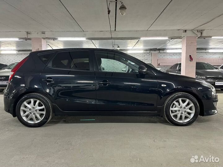 Hyundai i30 1.6 AT, 2010, 220 000 км