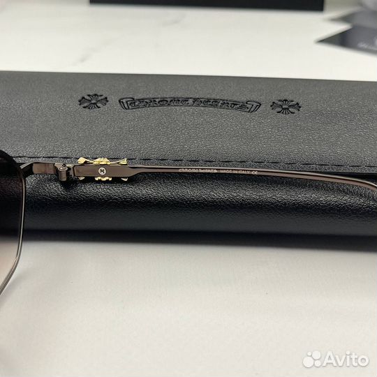 Солнцезащитные очки chrome hearts