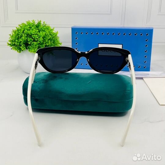 Солнцезащитные очки gucci