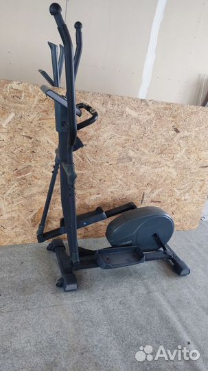 Эллиптический тренажер torneo