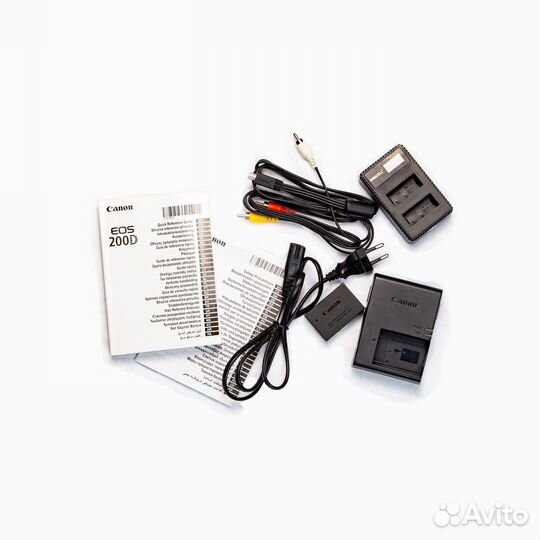 Canon eos 200D + 18-55mm STM