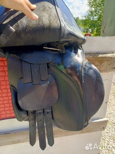 Продам 2 седла