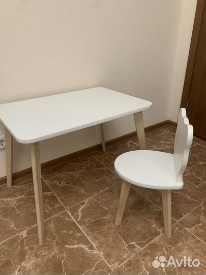 Детский стол и стул