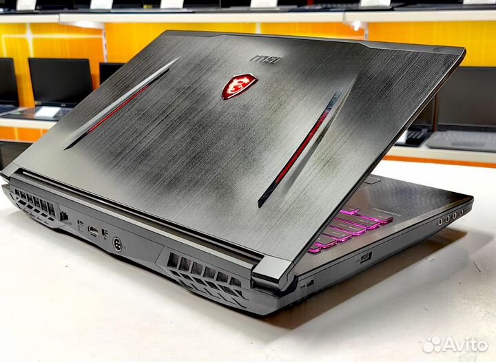 Ноутбук MSI 15.6 120hz i7 16gb GTX1070 8gb SSD+HDD