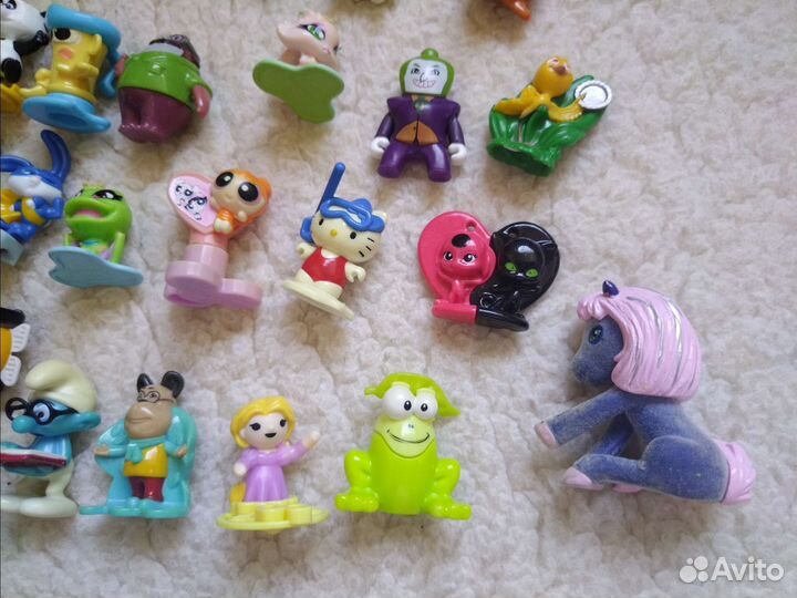 Мелкие игрушки Киндеры пакетом