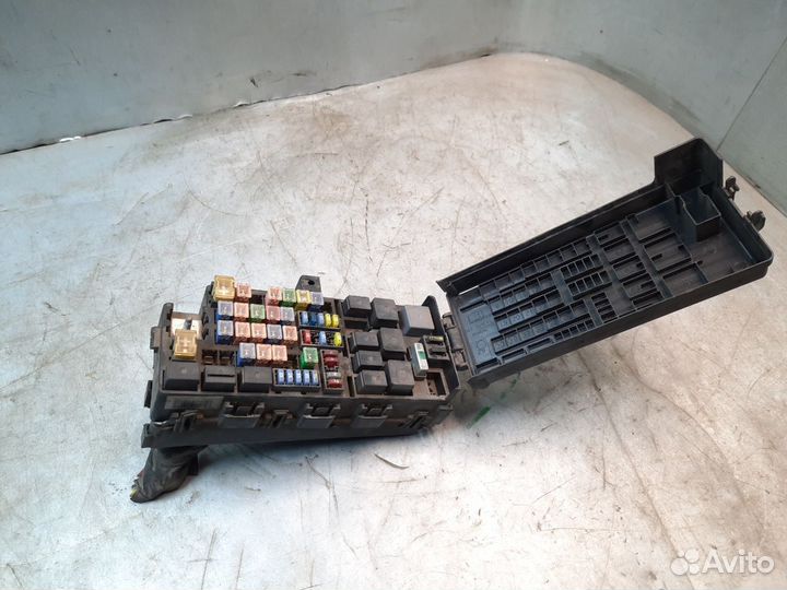 Ford Explorer 3 01-11г Блок предохранителей