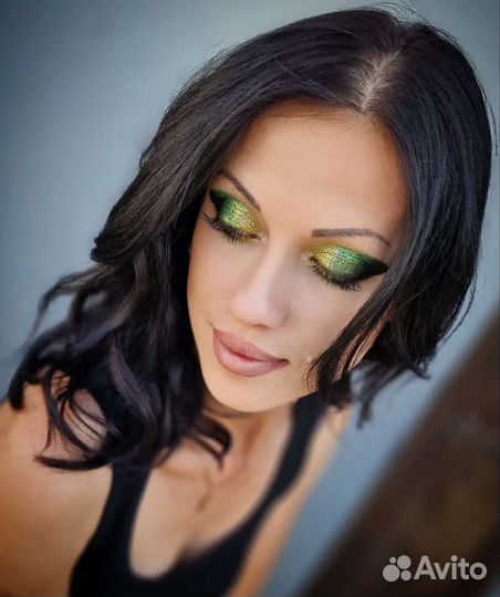 Модель на макияж