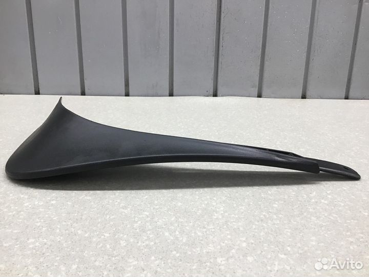 Брызговик задний правый Skoda Yeti 2009