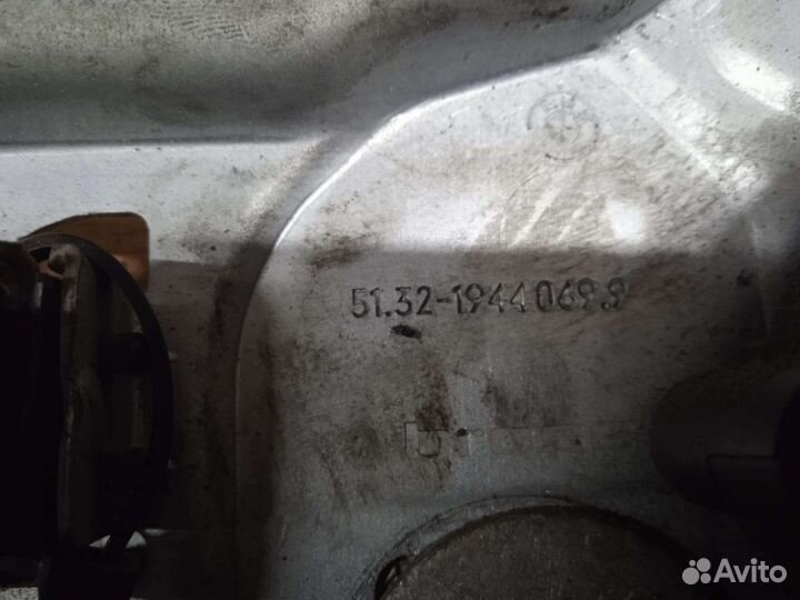 Стеклоподъёмник передний левый bmw 5 E34 бмв 5 E34