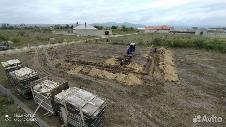 Услуги миниэксковатора