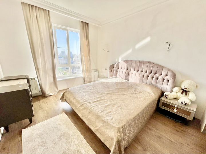 2-к. квартира, 75 м², 7/10 эт.