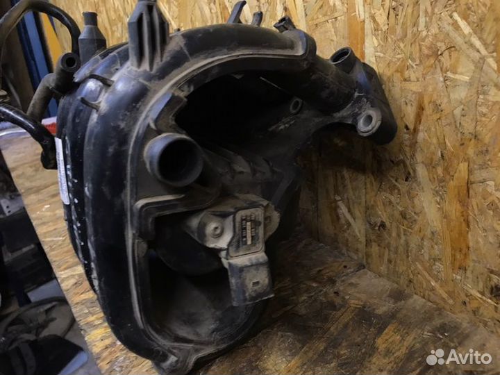 Коллектор впускной Skoda Fabia 2 хетчбек 1.2 2008