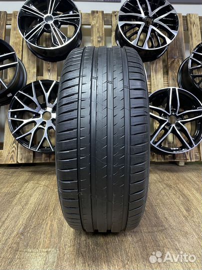 Michelin Pilot Sport 4 SUV 275/40 R20 106Y