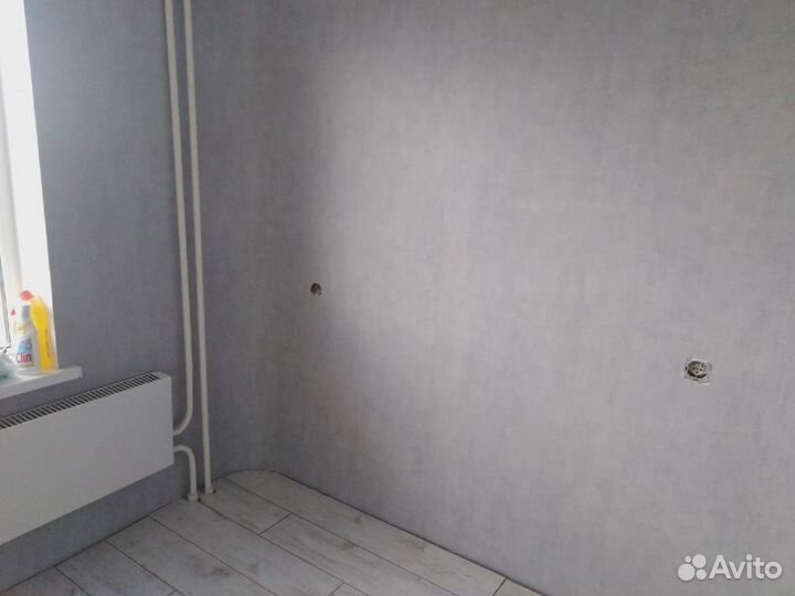 Поклейка обоев, ремонт квартир, домов