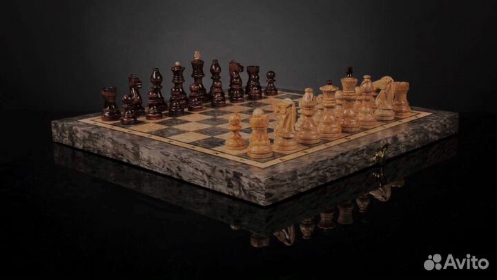 Шахматы «Ладога» из мореной карельской березы