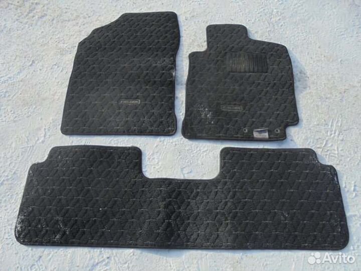 Коврики комплект Toyota Corolla Fielder NZE141