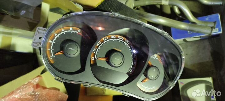 Комбинация приборов на Лада Веста