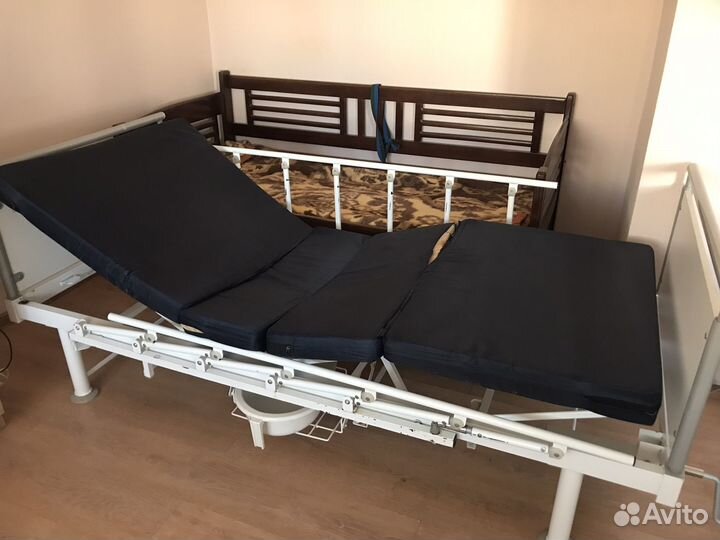 Медицинская кровать для лежачих больных бу
