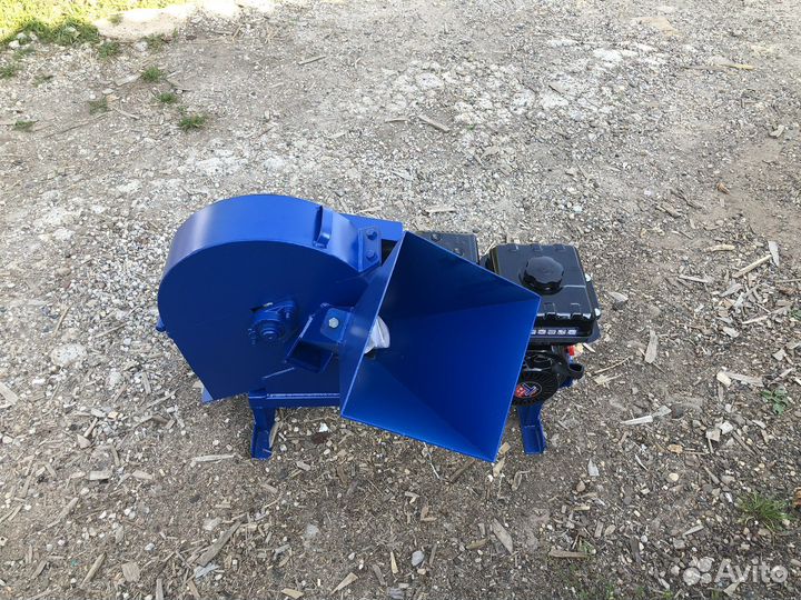 Измельчитель веток, щепорез Сруб 300 6,5 лс