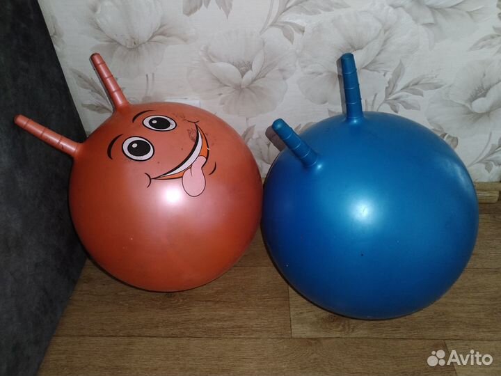 Детский мяч прыгун