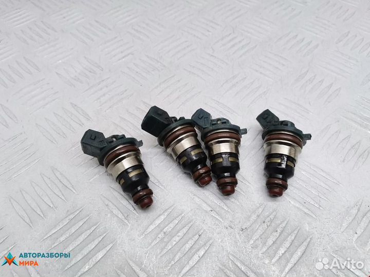 Форсунка Ford Fiesta 3 1996 1004193