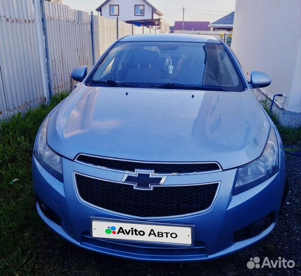 Chevrolet Cruze 1.8 AT, 2011, 194 000 км