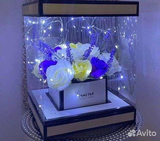 Букет в коробке с подсветкой