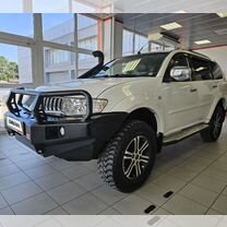 Mitsubishi Pajero Sport 2.5 AT, 2013, 209 000 км, с пробегом, цена 2 445 000 руб.