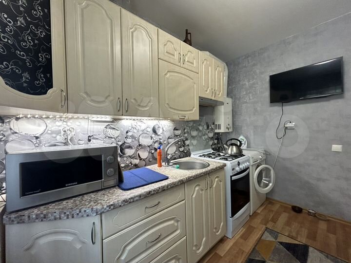 2-к. квартира, 49 м², 3/3 эт.