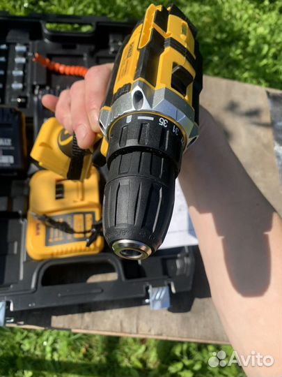 Аккумуляторная дрель шуруповерт dewalt 26v