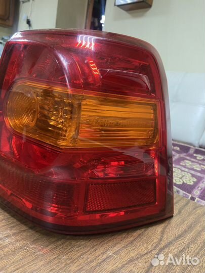 Фонарь правый наружный Toyota LC 200 12-15г