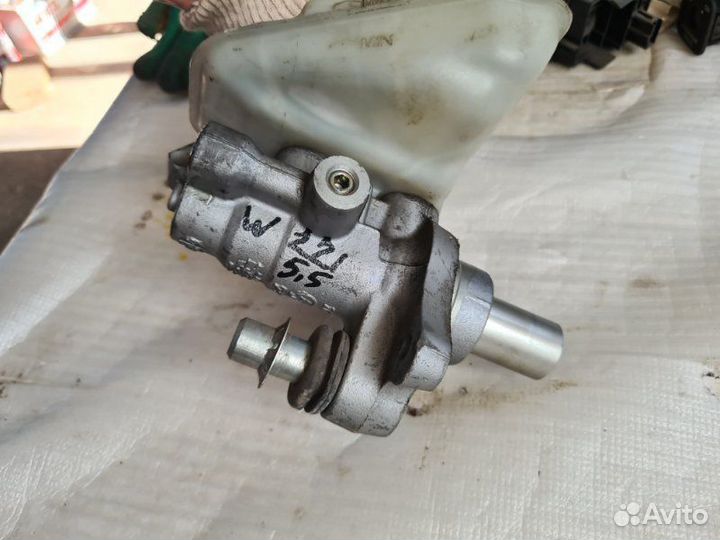 Главный тормозной цилиндр Mercedes-Benz S-Klass