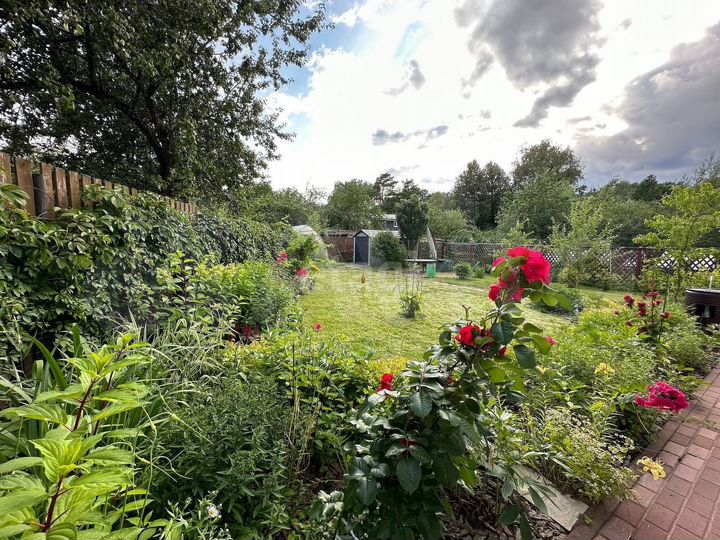 Дом 88 м² на участке 4,9 сот.